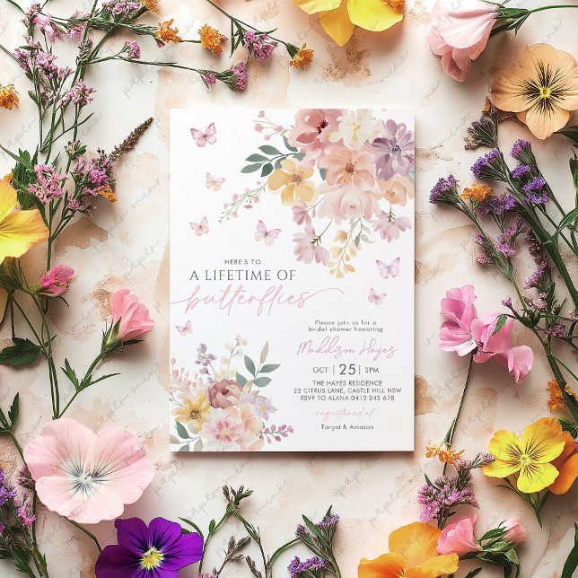 Invitación Duración de la ducha nupcial floral de mariposas (Here's to a lifetime of butterflies! Floral Bridal Shower Invitation )