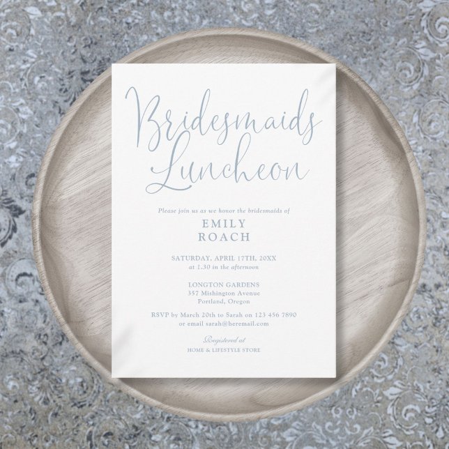 Invitación Duste Blue Elegant Script Bridesmaids Luncheon (Dusty Blue Elegant Script Bridesmaids Luncheon Invitation)