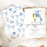 Invitación Duste Blue Petals y Prosecco Bridal Shower<br><div class="desc">Sumérjase en un mundo de encanto y originalidad sin igual con nuestra Invitación Dusty Blue Petals & Prosecco Bridal Shower. Aquí, hemos mezclado sin fisuras tres queridos temas de duchas de novias en una singular obra maestra, diseñando una invitación que exuda elegancia e innovación inigualables. En este diseño exclusivo, hemos...</div>