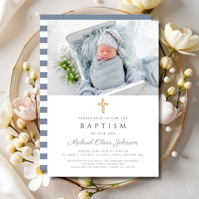 Invitación Duste franjas azules cruzan foto baptismo (Dusty Blue Stripes Cross Photo Boy Baptism Invitation)