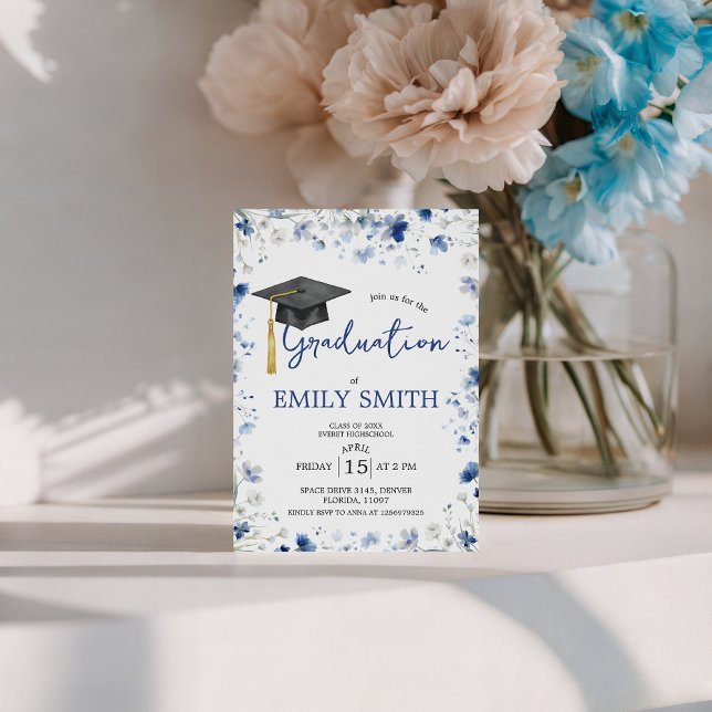 Invitación Dusty Blue Floral Graduation Party Invite (Subido por el creador)