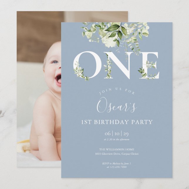 Invitación Dusty Blue Floral Greenery 1er cumpleaños Foto (Anverso / Reverso)