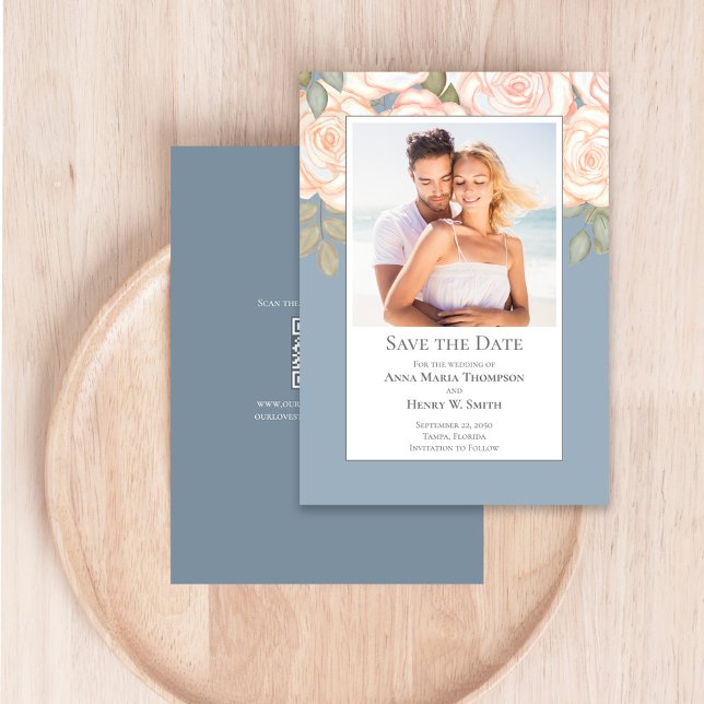 Invitación Dusty Blue Floral Wedding Save the Date Photo (Dusty blue and blush pink floral save the date photo card.)