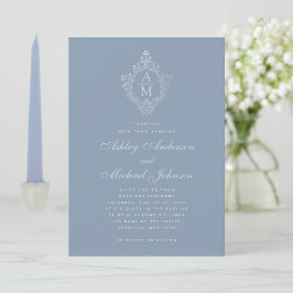 Invitación Dusty Blue Monograma Antiguo Escudo Floral de Boda