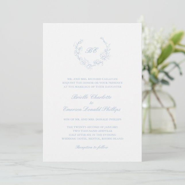 Invitación Dusty Blue Wreath Monograma QR Código Boda Elegant (Anverso de pie)
