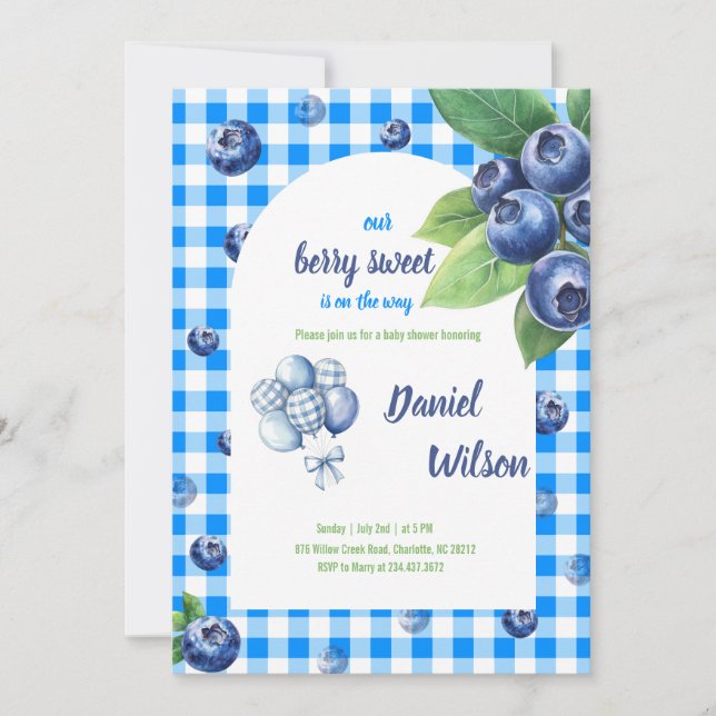 Invitación Editable Blue Gingham Charming Berry Green Leaves (Anverso)