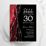 Invitación El Agate Rojo Negro sorprende a los 30 años<br><div class="desc">Invitación a la fiesta de cumpleaños número 30 de la agata blanca y roja negra. Elegante diseño moderno con fondo geodésico de mármol agate acuarela, letra falsa purpurina plateada y tipografía. La carta de invitación de moda es perfecta para una elegante celebración del cumpleaños de las mujeres. Invitaciones Zazzle impresas...</div>