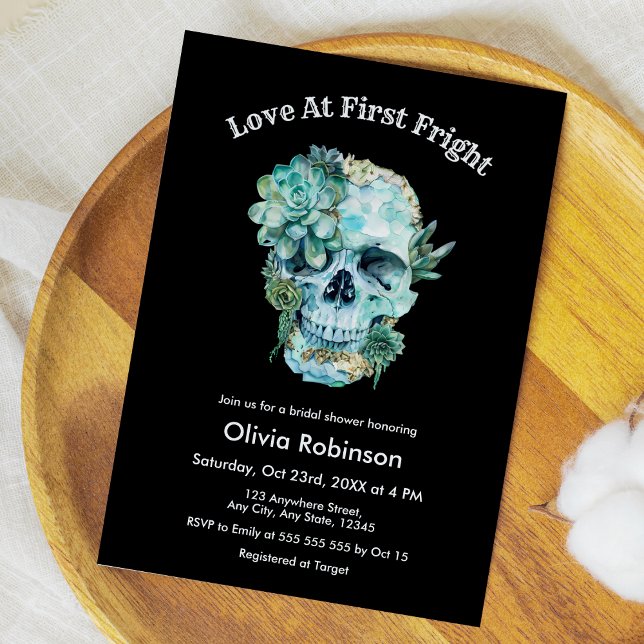 Invitación El amor al cráneo en la primera ducha esporádica d (Skull Love at First Fright Halloween Bridal Shower Invitation )