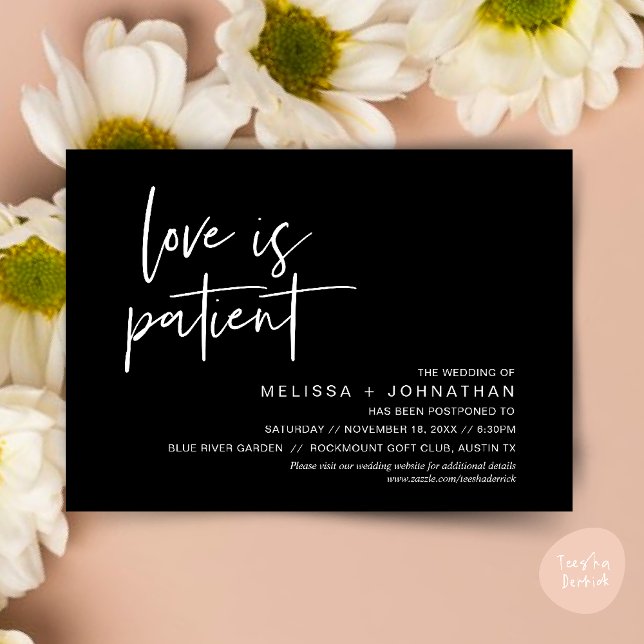 Invitación El amor es paciente, cambia la fecha de nuestro bo (Minimalist, Love is patient, Romantic Wedding Change the new date card PDF in Classy Black)