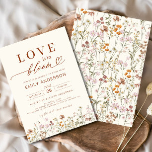 Invitación El amor está en la ducha de flores silvestres en f