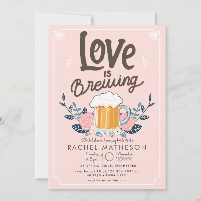 Invitación El amor está fraguando la ducha de novia con cerve (Anverso)