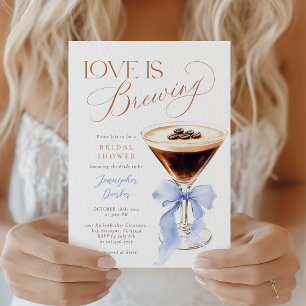 Invitación El amor se está fabricando una ducha de novia azul