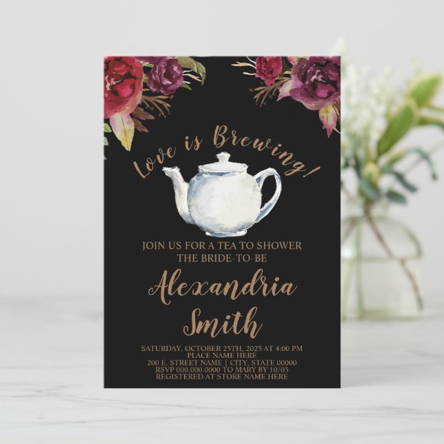 Invitación El amor se está fraguando | Ducha de novia del té  (Anverso de pie)