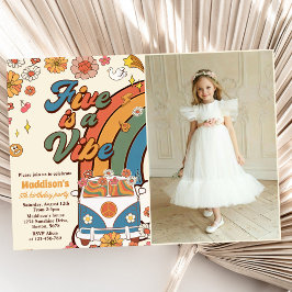 Invitación El arco iris cinco retro es un árbol vibra de cinc