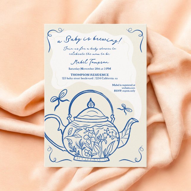Invitación El bebé de tetera de arcos azules retro se está pr (Retro blue bows teapot baby is brewing Baby shower Invitation)