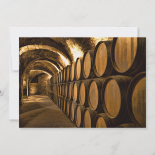 Invitación El callejón de las barricas en la bodega