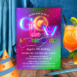 Invitación El colorido resplandor en el cumpleaños oscuro