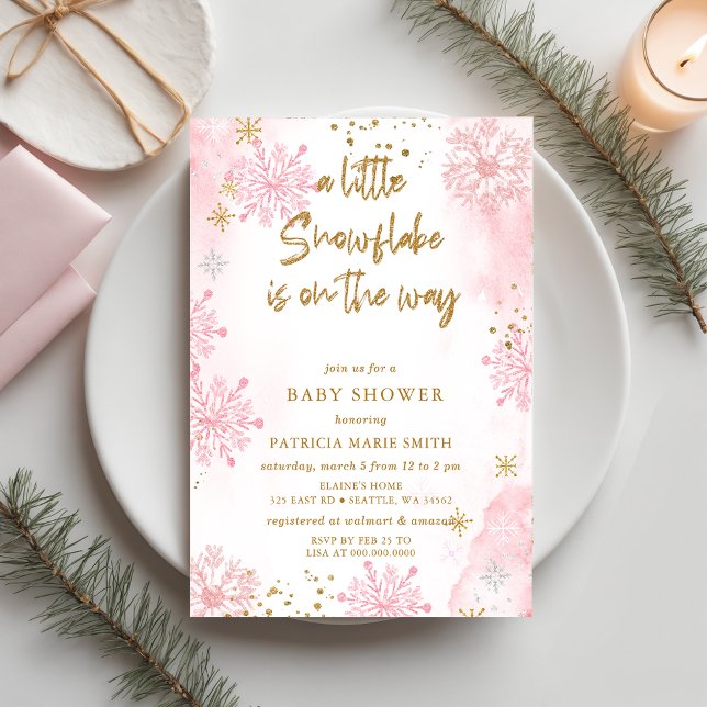 Invitación El copo de nieve rosa está en camino al Baby Showe (Pink Snowflake is on the WAY Winter Baby Shower Invitation)