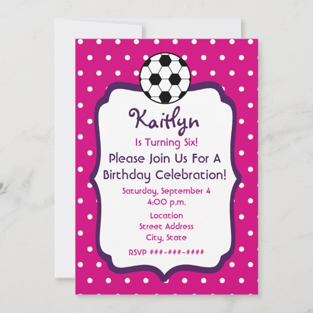 Invitación El cumpleaños del fútbol de los chicas invita a (Anverso)