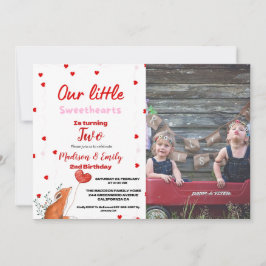 Invitación El día de San Valentín del corazón rosado rojo que