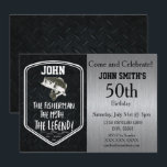 Invitación El mito de los adultos atrapados<br><div class="desc">Estas invitaciones son una manera muy amable de invitar a sus invitados a una fiesta de cumpleaños celebrando al hombre que ama pescar. Graciosas invitaciones para el padre, esposo, hermano, abuelo que te enseñó a pescar. Es un juego de palabras de la cita popular que siempre se ve repetido "El...</div>