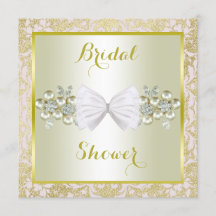 El oro brilla, las gemas del diamante y arquea la