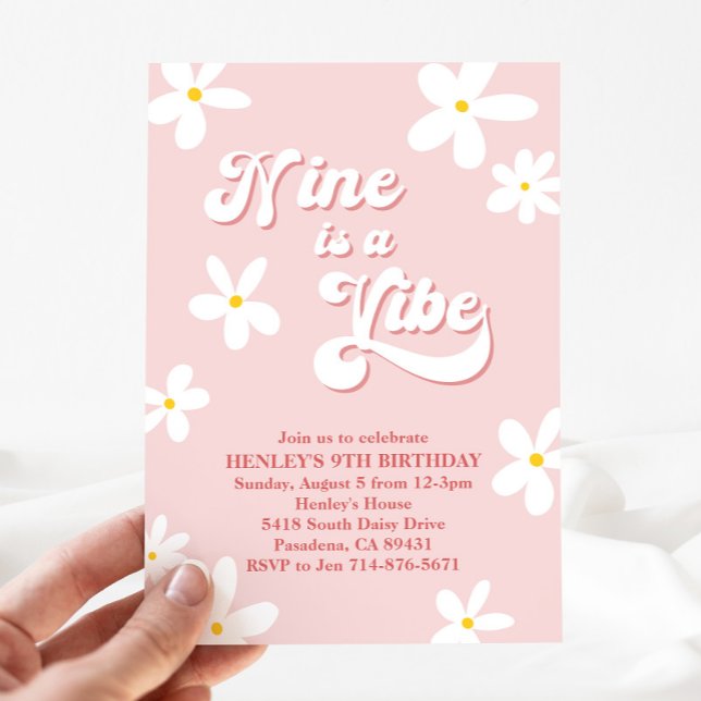 Invitación El Retro Rosa Daisy Nueve Es Un Cumpleaños Vibrant (Subido por el creador)