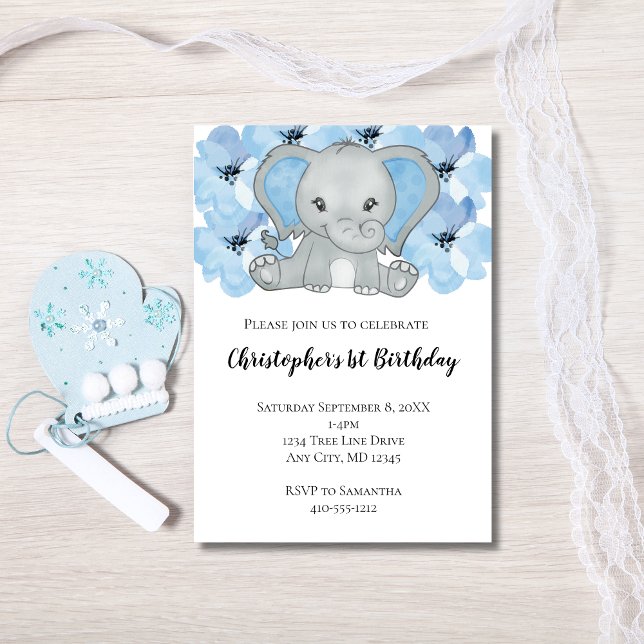 Invitación Elefante Niño Azul Flores Primer Cumpleaños  (Blue Elephant and Flowers Baby Boy 1st Birthday Invitation.)