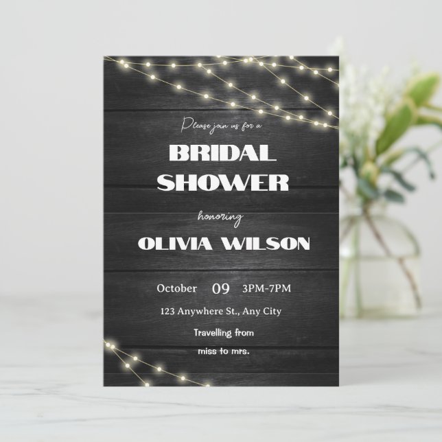 Invitación Elegancia de madera: Boda rústico con luces de árb (Anverso de pie)