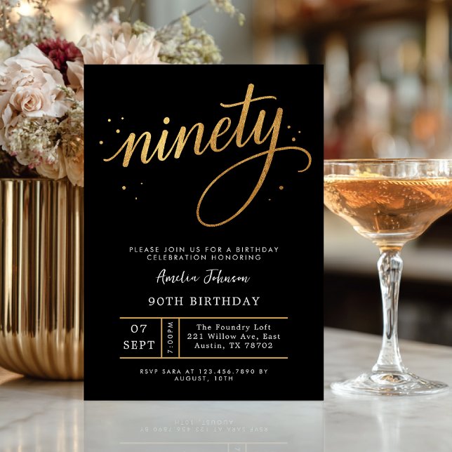 Invitación Elegant Black & Gold Script Ninety 90th Birthday (Celebrate ninety in timeless style with this elegant black and gold invitation.)