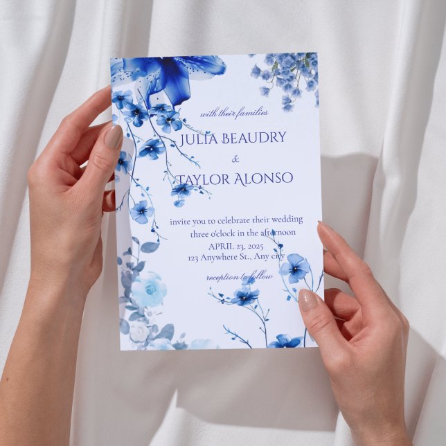 Invitación Elegant Blue Rose Wedding Invite (Subido por el creador)