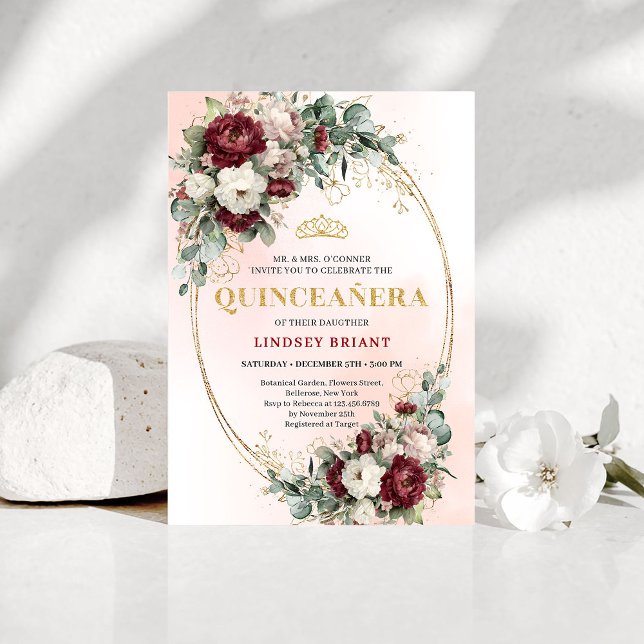 Invitación Elegant Burgundy Floral Gold Quinceañera Invite (Elegant Burgundy Floral Gold Quinceañera Invite)