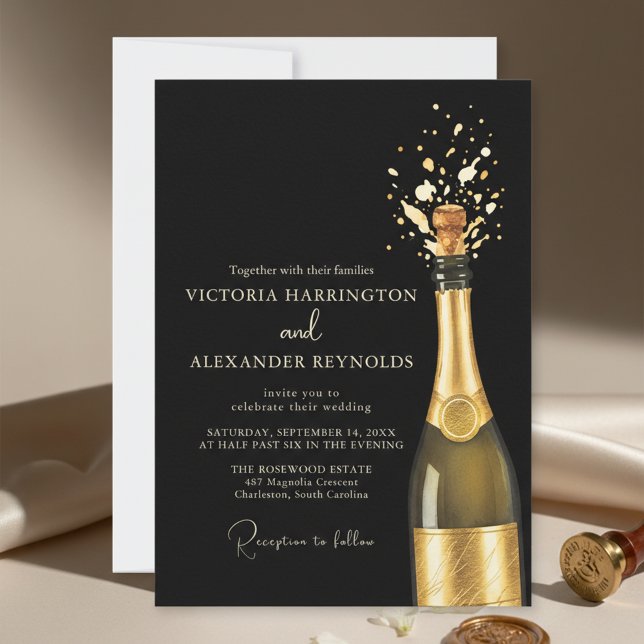 Invitación Elegant Champagne Wedding (An elegant black and gold wedding invitation design featuring a popping champagne bottle)