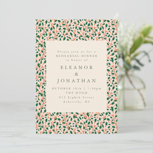 Invitación Elegant Christmas Holly Wedding Rehearsal Dinner (Anverso de pie)