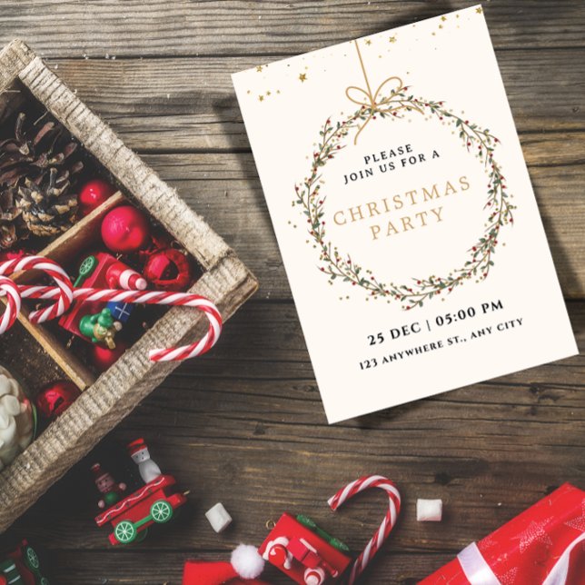 Invitación Elegant Christmas Party Invitation with Wreath  (Subido por el creador)