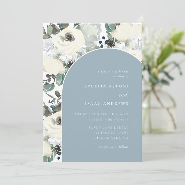 Invitación Elegant Dust Blue Watercolor Floral Arch Wedding (Anverso de pie)
