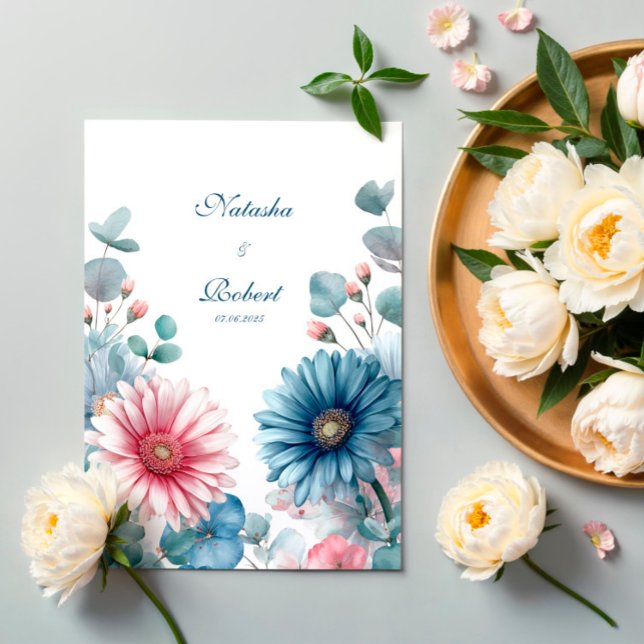 Invitación Elegant Dusty Blue Pink Gerbera Daisy Eucalyptus (Subido por el creador)