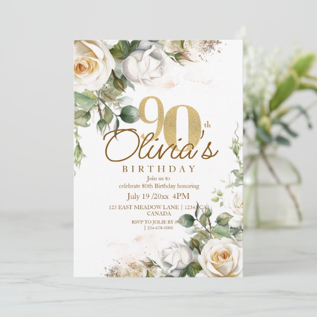 Invitación Elegant Floral White Roses & Gold 90th Birthday (Anverso de pie)