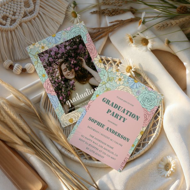 Invitación Elegant Pastel Floral Photo Graduation Party (Subido por el creador)