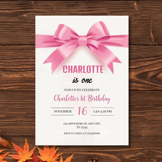 Invitación Elegant Pink Bow "Charlotte is One" First Birthday (Elegant Pink Bow "Charlotte is One" First Birthday Invitation
)