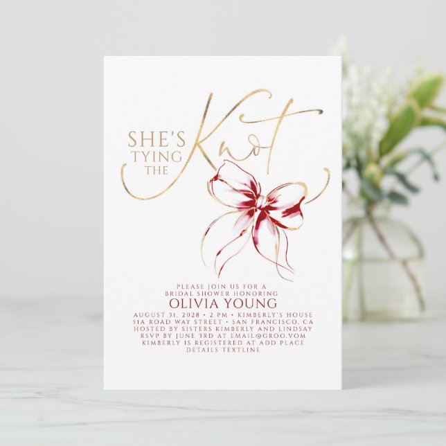 Invitación Elegant Red Bow She's Tying The Knot Bridal Shower (Anverso de pie)