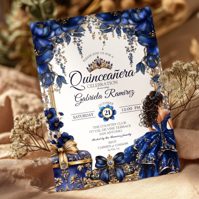 Invitación Elegant Royal Blue Golden Tiara Quinceañera (Subido por el creador)