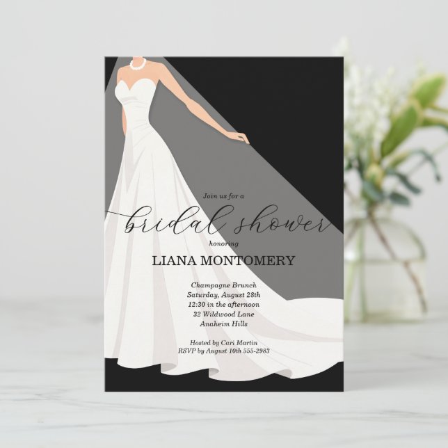 Invitación Elegant Wedding Dress on Black Bridal Shower (Anverso de pie)