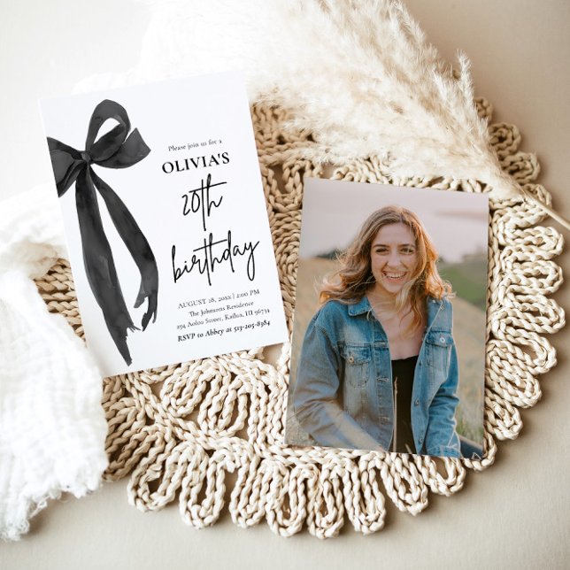 Invitación Elegante acuarela Black Bow fiesta de cumpleaños n (Watercolor Modern Elegant Coquette Black Bow Photo 20th Birthday Party Invitation)