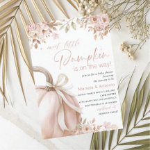 Elegante acuarela una pequeña calabaza dulce bebé