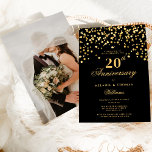 Invitación Elegante Aniversario del Boda Negro y Oro 20<br><div class="desc">Marcar dos décadas de amor y compromiso con nuestra Elegante Invitación al Aniversario del Negro y Oro 20 Bodas. Este exquisito diseño combina la sofisticación clásica con un toque de glamour, con un fondo negro atemporal adornado con brillantes toques dorados. Perfecto para conmemorar este significativo hito, esta invitación prepara el...</div>