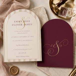 Invitación Elegante Arco de Boda con Champán Burdeos Moderno