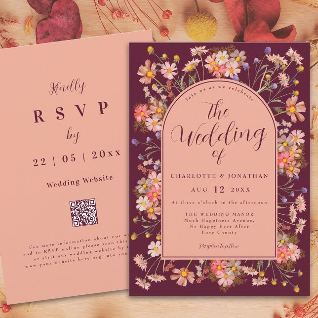 Invitación Elegante Arco Floral Borgoña Boda de Caída (Elegant wildflower arch burgundy fall wedding invitation with RSVP website qr code)
