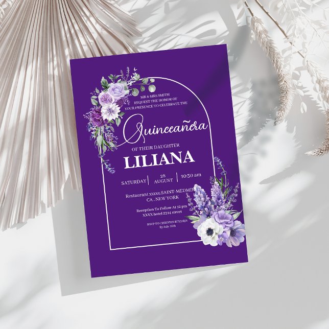Invitación Elegante Arco Floral Púrpura Lavanda Quinceañera (Subido por el creador)