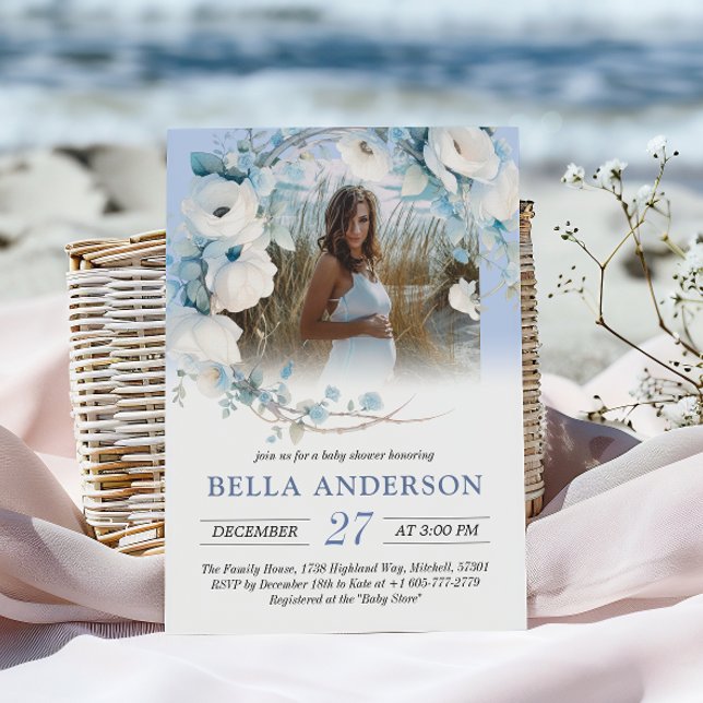 Invitación Elegante Baby Shower Dusty Blue Floral (Elegant Dusty Blue Floral Baby Shower Invitation)